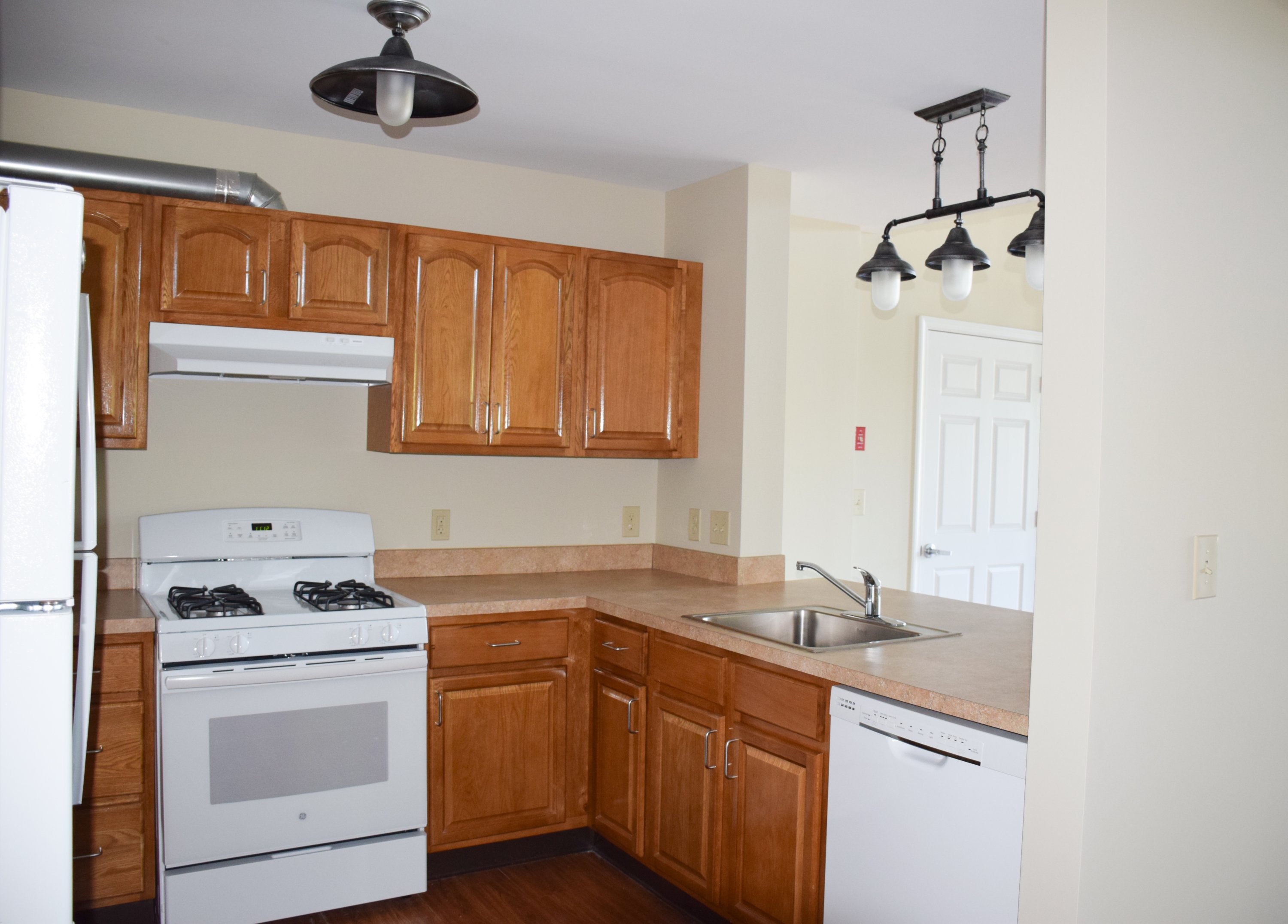 Stonington 30