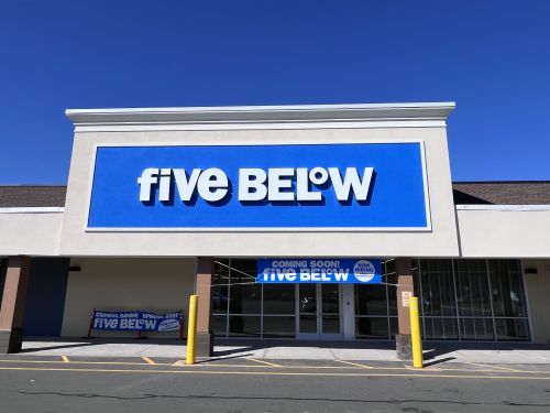 Five Below - Southington